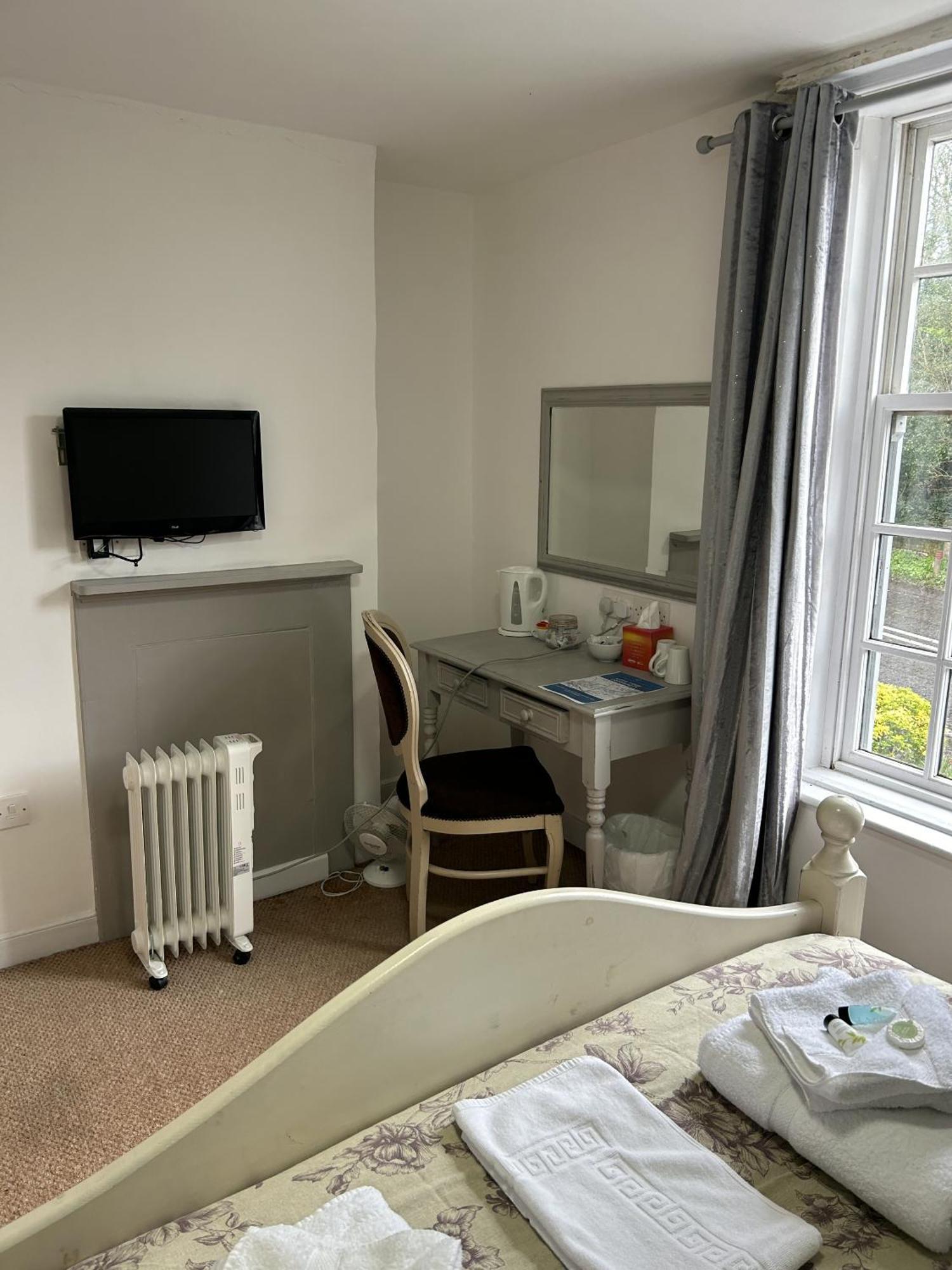 George & Falcon Bed and Breakfast Southampton Exterior foto